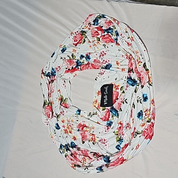 Nursing cover - Picture 4 of 4